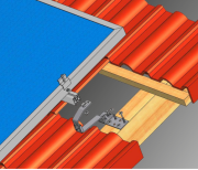Nosná konštrukcia pre 7 panelov na šikmú škridlovú strechu
