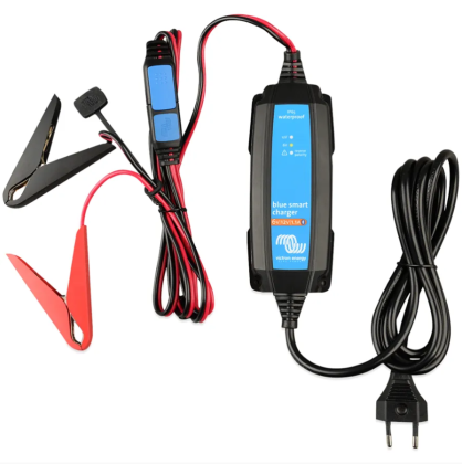 Chytrá nabíječka baterií Victron BlueSmart 6V/12V - 1,1A IP65 s DC konektorem