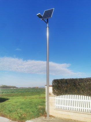 Solární lampa SUNLUX C200