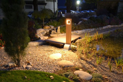 solární lampa Woodlight